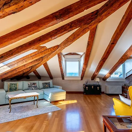 Panorama Loft Apartman *
