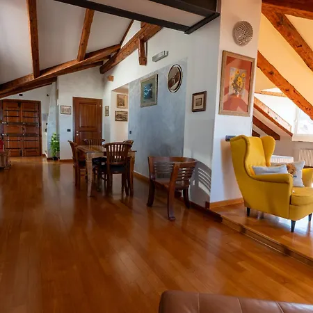 Apartman Panorama Loft Trieszt