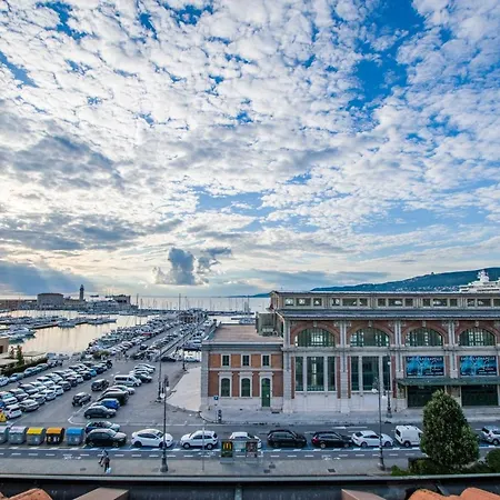Panorama Loft Apartment Trieste