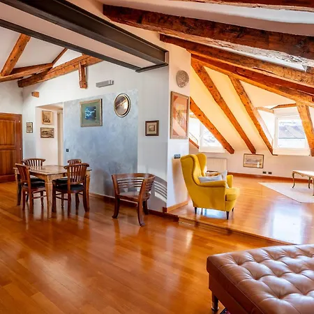 Panorama Loft شقة ترييستي